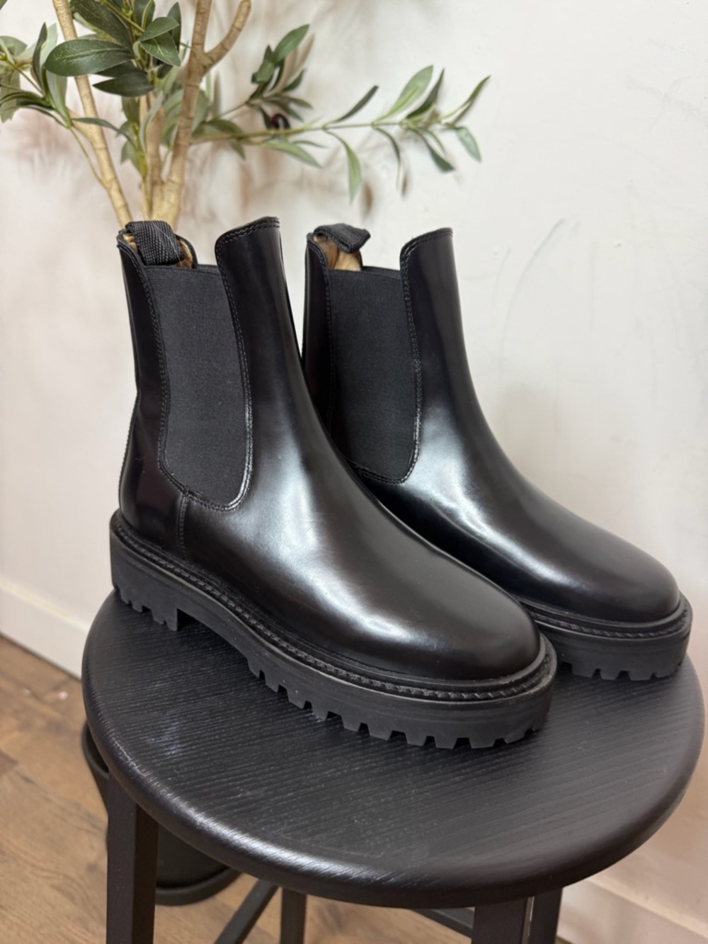 Isabel Marant Black Leather Chelsea Lug Sole Ankle Boots- Size 36 / 5.5